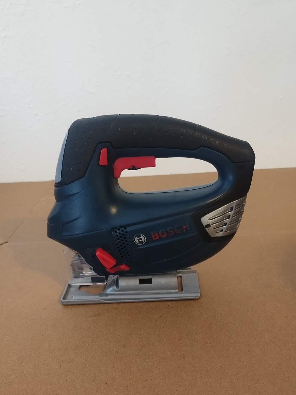 Bosch Kids Play Tools 6" Jigsaw Lights Sounds Blade Moves Battery Operated